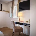 Boutique Mauro 4*