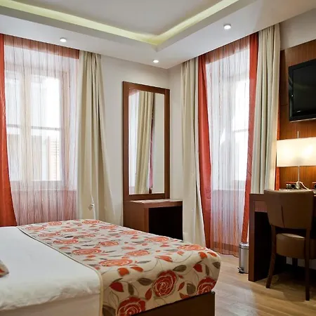Boutique Mauro 호텔 4*