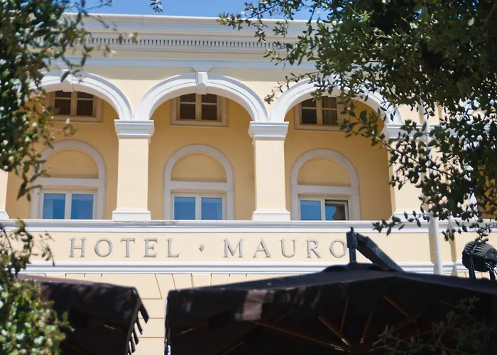 Отель Boutique Mauro