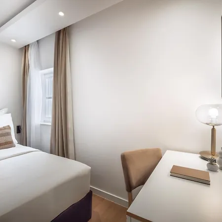 Boutique Mauro 4*